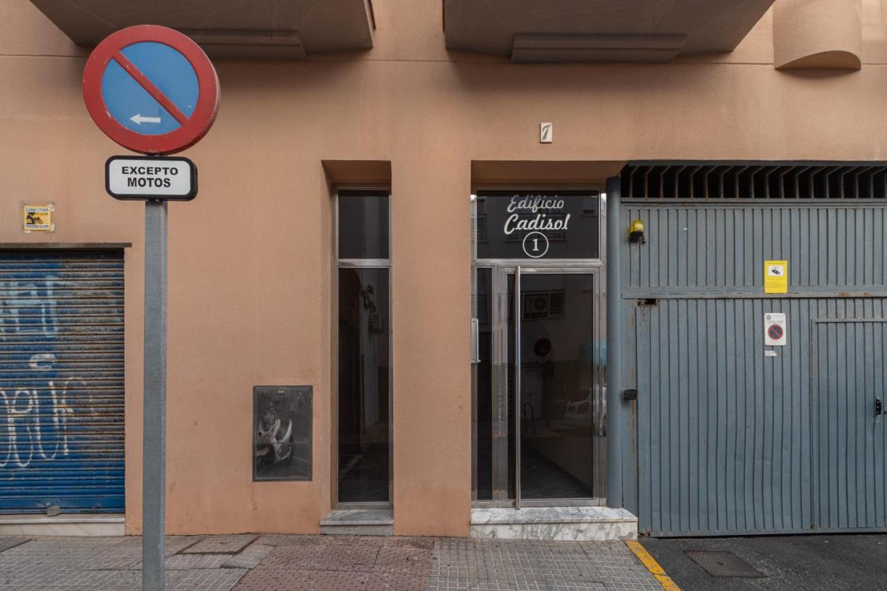 Apartamento Cadiz Be Kind Luaran gambar